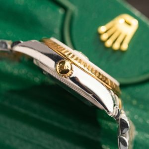 Đồng Hồ Rolex Chế Tác Mặt Xà Cừ Cọc Số Đính Đá Nữ 31mm (1)