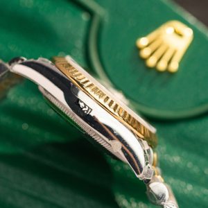 Đồng Hồ Rolex Chế Tác Mặt Xà Cừ Cọc Số Đính Đá Nữ 31mm (1)