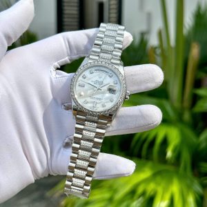 Đồng Hồ Rolex Day-Date Độ Mặt Xà Cừ Đính Moissanite Hong Kong 36mm