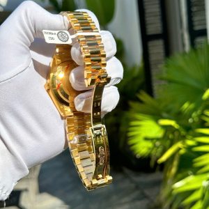 Đồng Hồ Rolex Day-Date Phủ Vàng Đính Moissanite Hong Kong 40mm (2)
