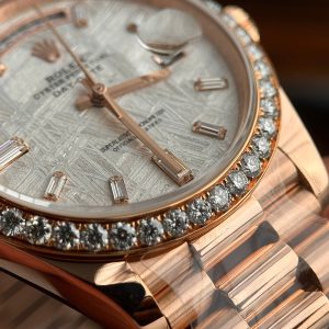 Đồng Hồ Rolex Day-Date Phủ Vàng Độ Mặt Thiên Thạch Đá Moissanite 40mm (2)