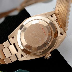 Đồng Hồ Rolex Day-Date Vàng Nguyên Khối Kim Cương Tự Nhiên (1)