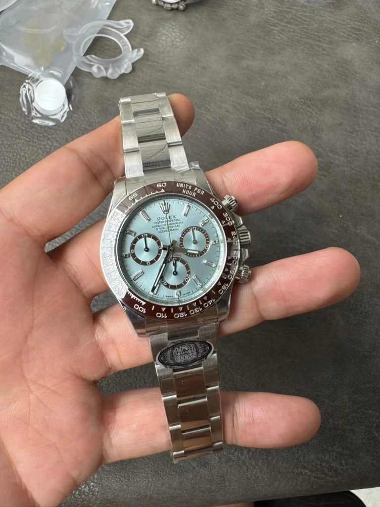 Đồng Hồ Rolex Daytona 126506 Chế Tác Mặt Xanh Băng Đính Đá Xưởng Clean 40mm (8)
