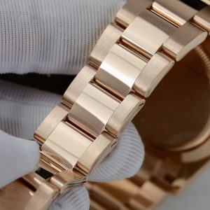 Đồng Hồ Rolex Daytona Rainbow 116595 Vàng Khối Kim Cương Đá Quý