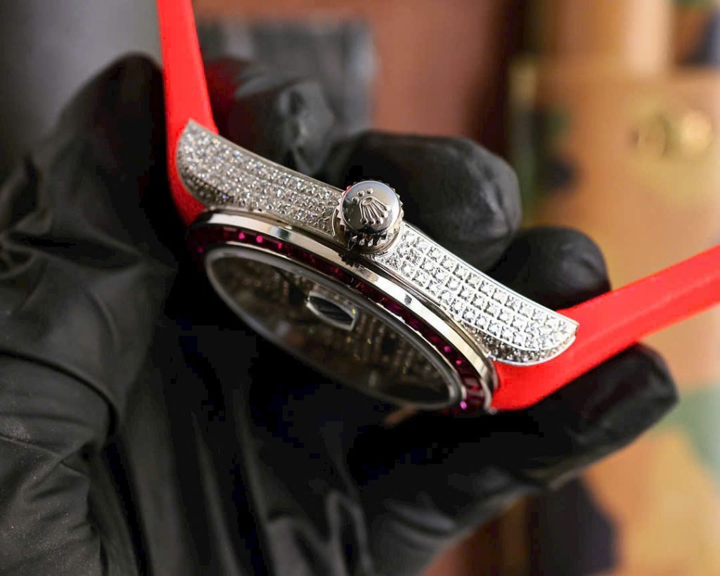 Đồng Hồ Rolex Fake Cao Cấp Đính Đá Viền Đỏ DateJust 41mm (1)