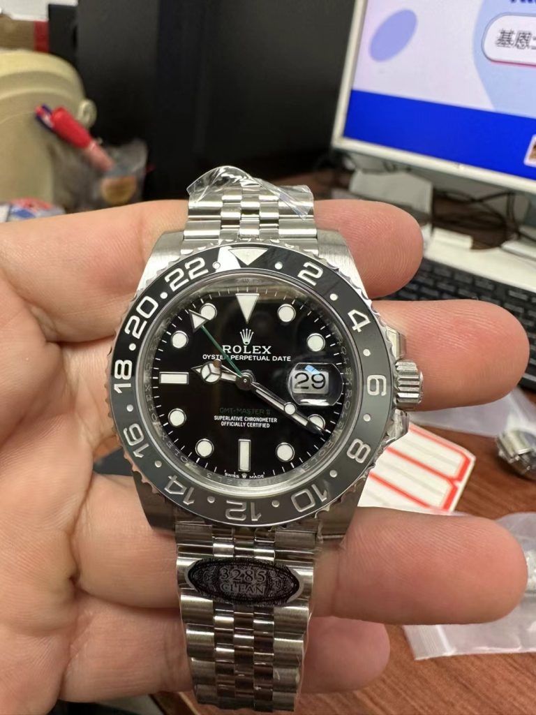 Đồng Hồ Rolex GMT Master 2 126710GRNR Dây Jubilee Xưởng Clean 40mm (1)