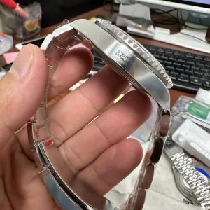 Đồng Hồ Rolex GMT Master 2 126710GRNR Dây Oyster Xưởng Clean 40mm (2)