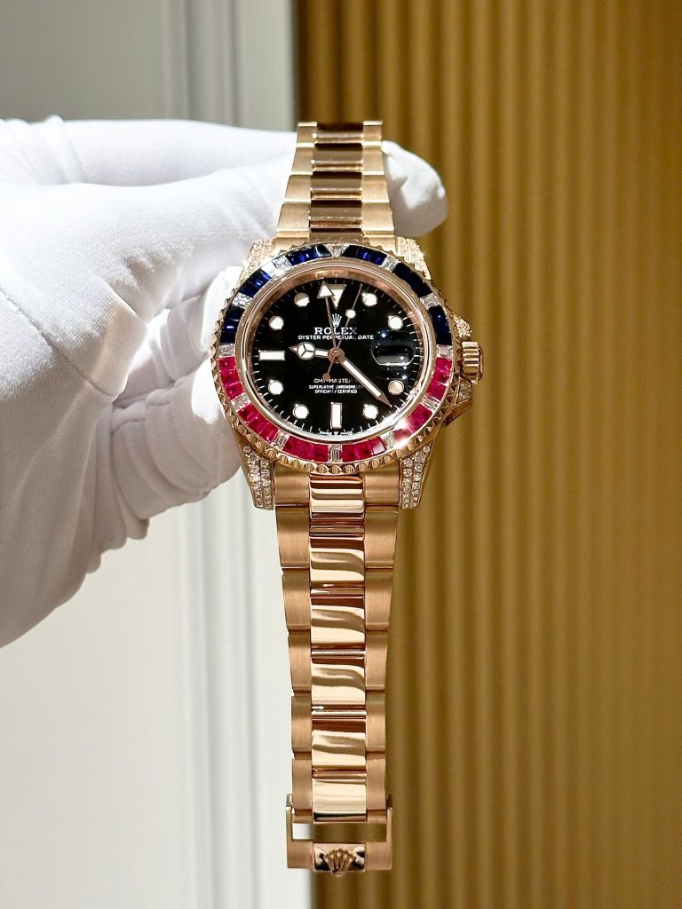 Đồng Hồ Rolex GMT Master II Phủ Vàng Đính Đá Quý Tổng Hợp 40mm (1)