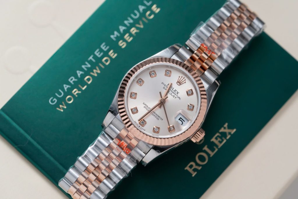 Đồng Hồ Rolex Nữ Dây Kim Loại Mặt Số Bạc Cọc Số Đính Đá Rep 11 31mm (1)