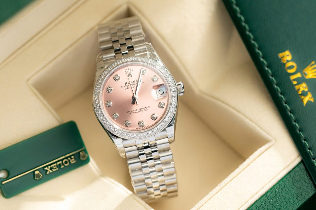 Đồng Hồ Rolex Nữ Đính Đá DateJust Mặt Số Hồng Replica 11 31mm (1)