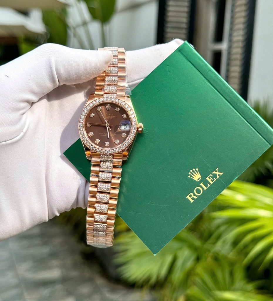Đồng Hồ Rolex Nữ Đính Full Đá Moissanite Phủ Vàng Hồng 18K 31mm (1)