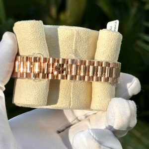 Đồng Hồ Rolex Nữ Đính Moissanite Màu Vàng hồng DateJust 31mm (8)