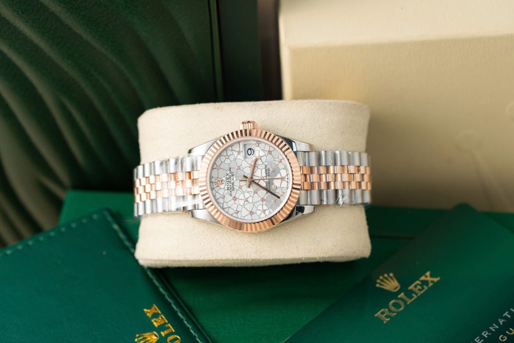Đồng Hồ Rolex Phủ Vàng Thật Mặt Hoa Lá Chế Tác Hong Kong 31mm (1)