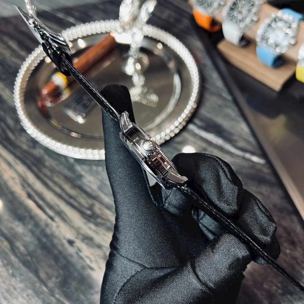 Đồng Hồ Vacheron Constantin Chế Tác Tourbillon Nam Dây Da 42mm (1)