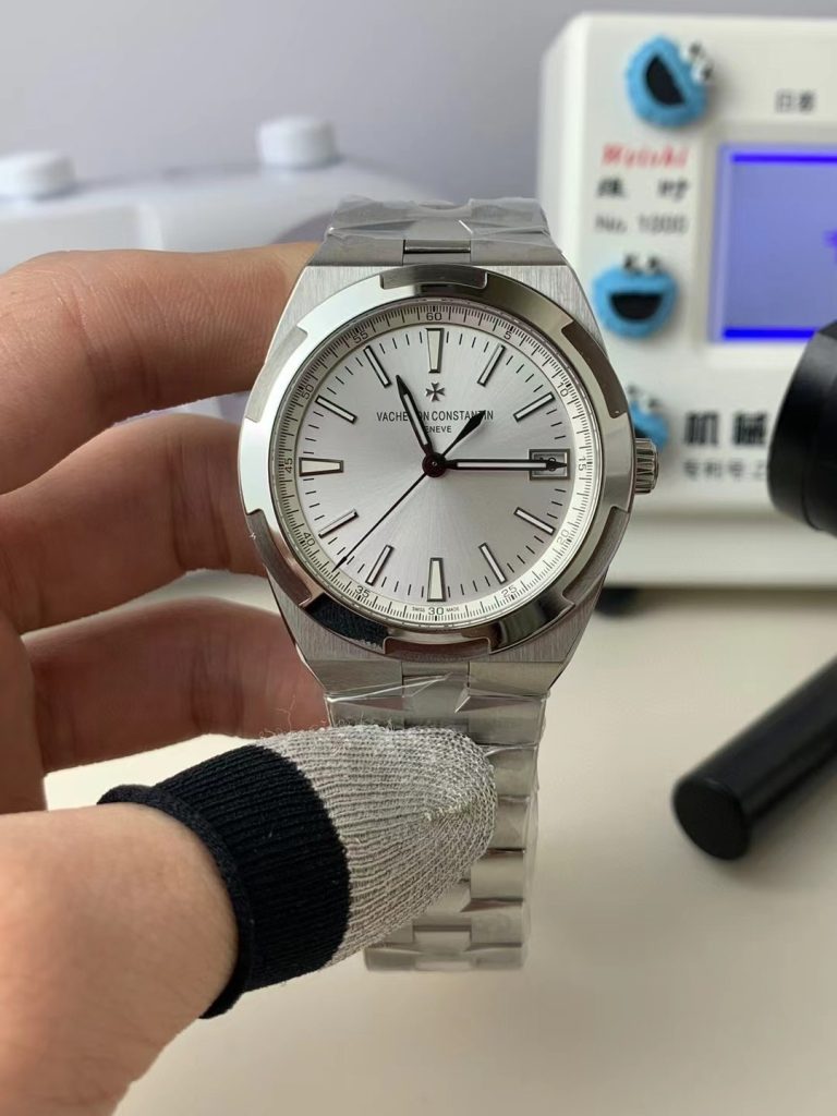 Đồng Hồ Vacheron Constantin Overseas 4500V Mặt Trắng Xưởng PPF 41mm (2)