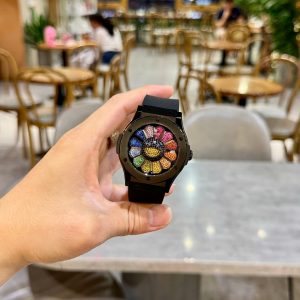 Đồng Hồ Hublot Classic Fusion Takashi Murakami Rainbow Vỏ Gốm Đen 42mm (3)