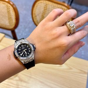 Đồng Hồ Hublot Dây Cao Su Màu Đen Đính Full Đá Big Bang One Click 39mm (1)
