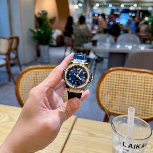 Đồng Hồ Hublot Màu Xanh Dương Big Bang One Click Đính Đá Replica 39mm (9)