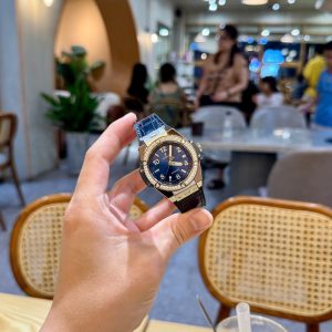 Đồng Hồ Hublot Màu Xanh Dương Big Bang One Click Đính Đá Replica 39mm (9)