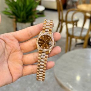 Đồng Hồ Nữ Rolex Bọc Vàng Đính Đá Moissanite Hong Kong DateJust (1)