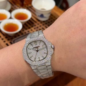 Đồng Hồ Patek Philippe Nautilus 5719 Đính Full Đá Replica Cao Cấp 40mm (9)
