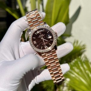 Đồng Hồ Rolex Day-Date Mặt Số Eisenkiesel Phủ Vàng Đính Moissanite 40mm (2)