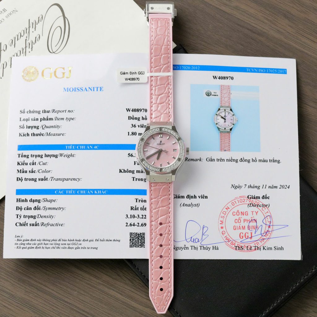 Đồng Hồ Hublot Classic Fusion Nữ Đính Moissanite Mặt Xà Cừ Hồng 33mm (1)
