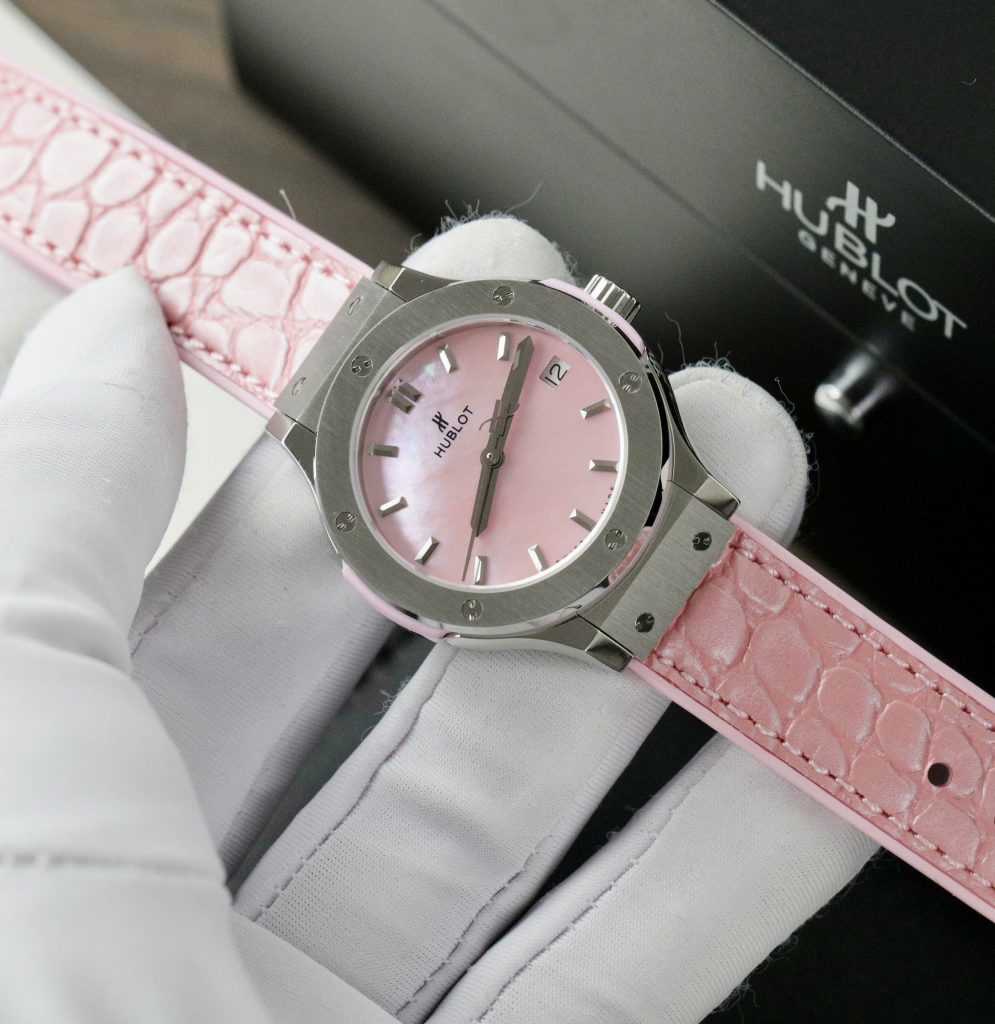 Đồng Hồ Hublot Classic Fusion Nữ Mặt Xà Cừ Hồng Replica Cao Cấp 33mm (3)