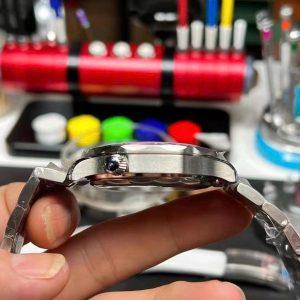 Đồng Hồ Omega Seamaster CO‑AXIAL Mặt Xám Viền Gốm Xanh VSF 42mm (2)