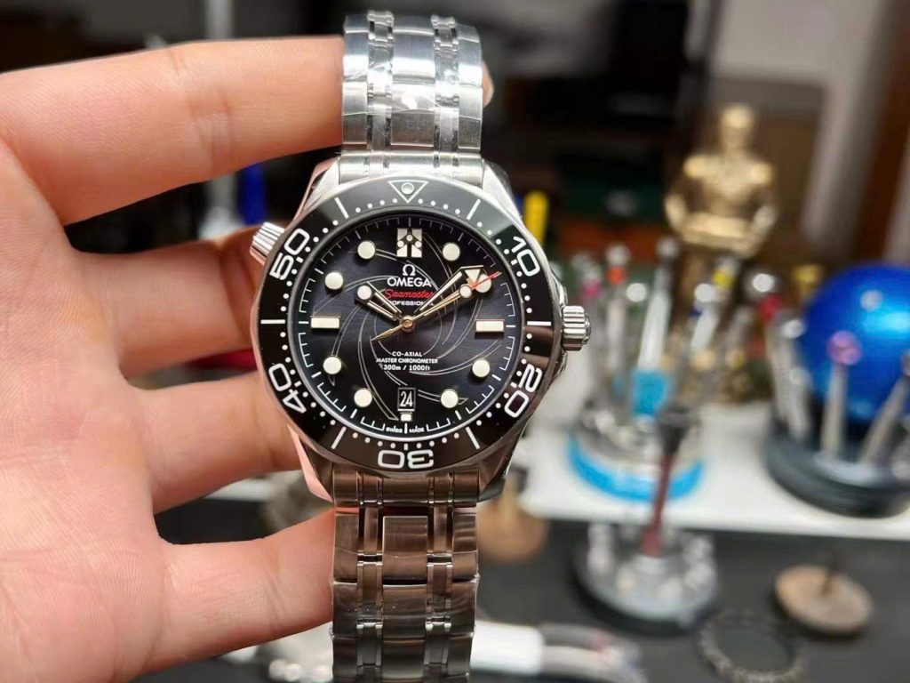 Đồng Hồ Omega Seamaster Diver 300M James Bond Rep Cao Cấp Nhất 42mm (10)