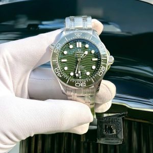 Đồng Hồ Omega Seamaster Diver 300M Replica Cao Cấp Mặt Xanh Lá Cây VSF 42mm (4)