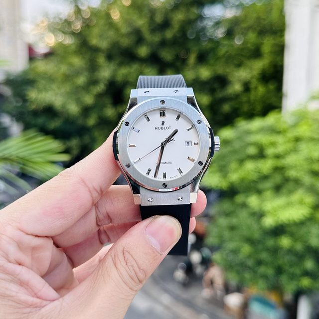 Replica Watches Essential Buying Tips (2)