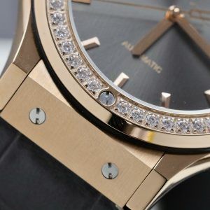 Đồng Hồ Hublot Classic Fusion King Gold Đính Đá Fake Cao Cấp Xưởng HB 38mm (8)
