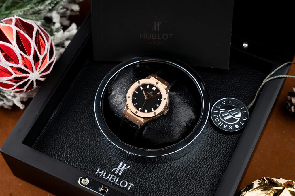 Đồng Hồ Hublot Classic Fusion King Gold Màu Đen Nữ Rep 11 Thuỵ Sỹ 33mm (1)
