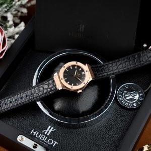 Đồng Hồ Hublot Classic Fusion King Gold Màu Đen Nữ Rep 11 Thuỵ Sỹ 33mm (1)