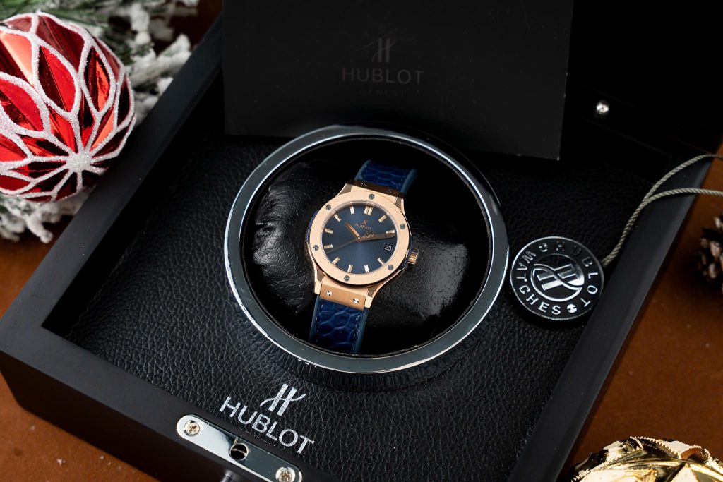 Đồng Hồ Hublot Classic Fusion King Gold Màu Xanh Dương Rep 11 Thuỵ Sỹ 33mm (1)
