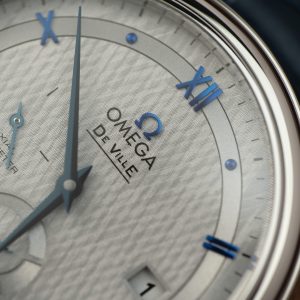Đồng Hồ Omega De Ville Prestige Power Reserve Replica Dây Da Màu Xanh (9)