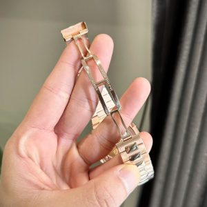 Đồng Hồ Patek Philippe Chế Tác Bọc Vàng Hồng Đính Moissanite Nautilus 5711 40mm (2)