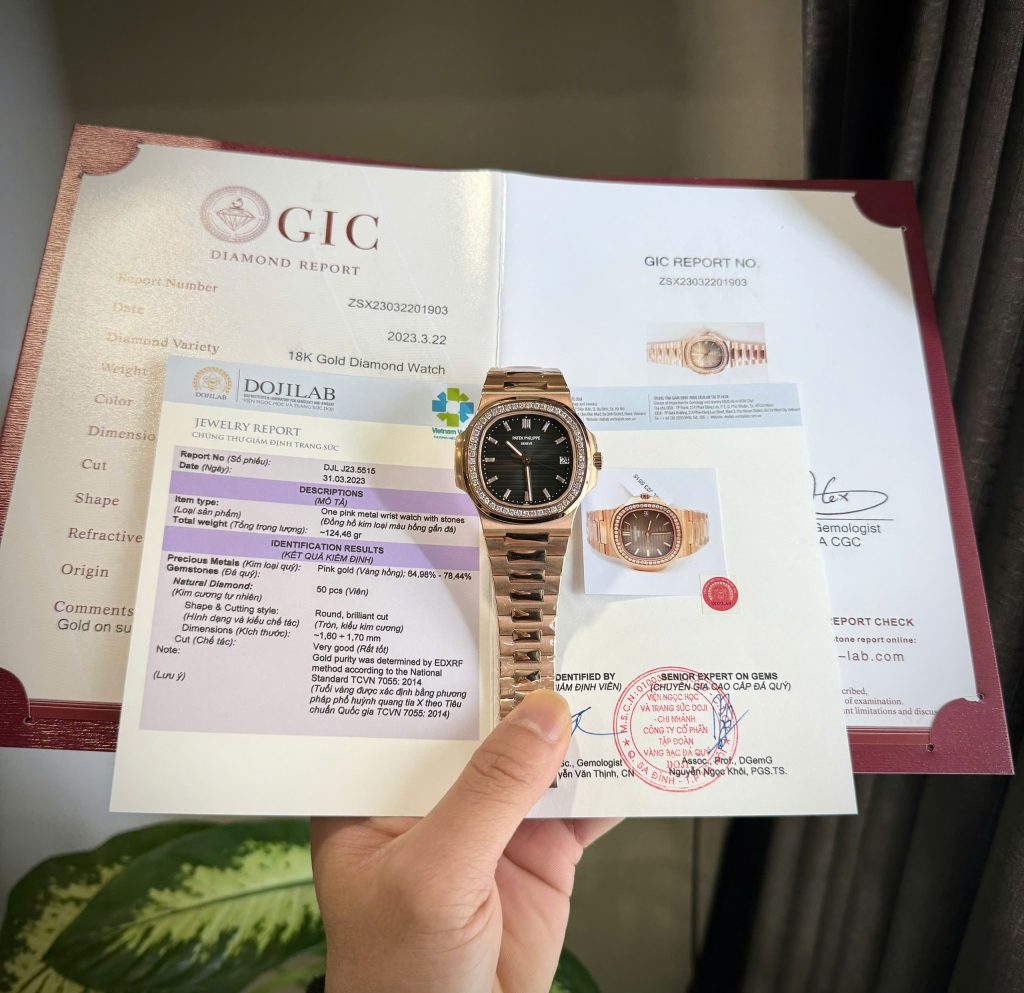 Đồng Hồ Patek Philippe Chế Tác Bọc Vàng Hồng Đính Moissanite Nautilus 5711 40mm (2)