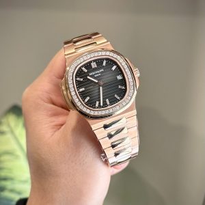 Đồng Hồ Patek Philippe Chế Tác Bọc Vàng Hồng Đính Moissanite Nautilus 5711 40mm (2)