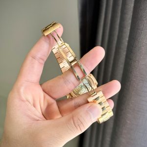 Đồng Hồ Patek Philippe Nautilus 5723 Chế Tác Bọc Vàng Đính Moissanite 40mm (2)