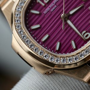 Đồng Hồ Patek Philippe Nautilus 7118 Nữ Đính Đá Dây Kim Loại Mặt Số Tím 35 (1)