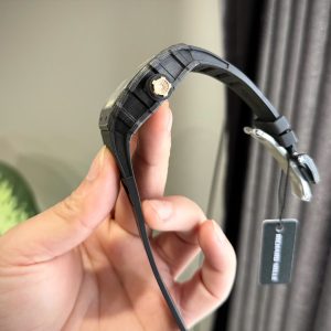 Đồng Hồ Richard Mille RM12-01 Tourbillon Chế Tác Vỏ Carbon (2)