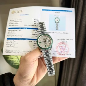 Đồng Hồ Rolex Day-Date 228396TEM Green Emerald Chế Tác Moissanite Hong Kong 40mm (6)