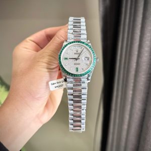 Đồng Hồ Rolex Day-Date 228396TEM Green Emerald Chế Tác Moissanite Hong Kong 40mm (6)