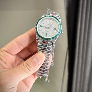 Đồng Hồ Rolex Day-Date 228396TEM Green Emerald Chế Tác Moissanite Hong Kong 40mm (6)