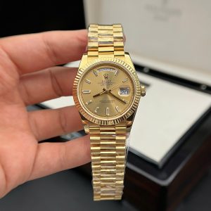 Đồng Hồ Chế Tác Rolex Day-Date 228238 Mặt Vàng Cọc Số Đính Đá Xưởng GM 178 Gram 40mm (7)