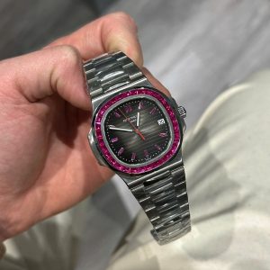 Đồng Hồ Nam Patek Philippe Nautilus 5723 Đính Đá Đỏ Replica Cao Cấp 40mm (9)