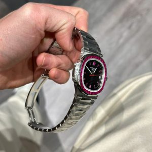 Đồng Hồ Nam Patek Philippe Nautilus 5723 Đính Đá Đỏ Replica Cao Cấp 40mm (9)