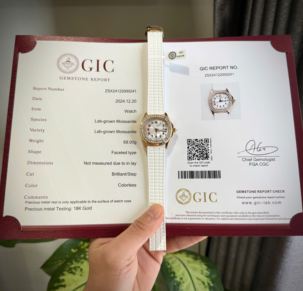 Đồng Hồ Patek Philippe Aquanaut 5072R Phủ Vàng Đính Đá Moissanite Baguette (8)